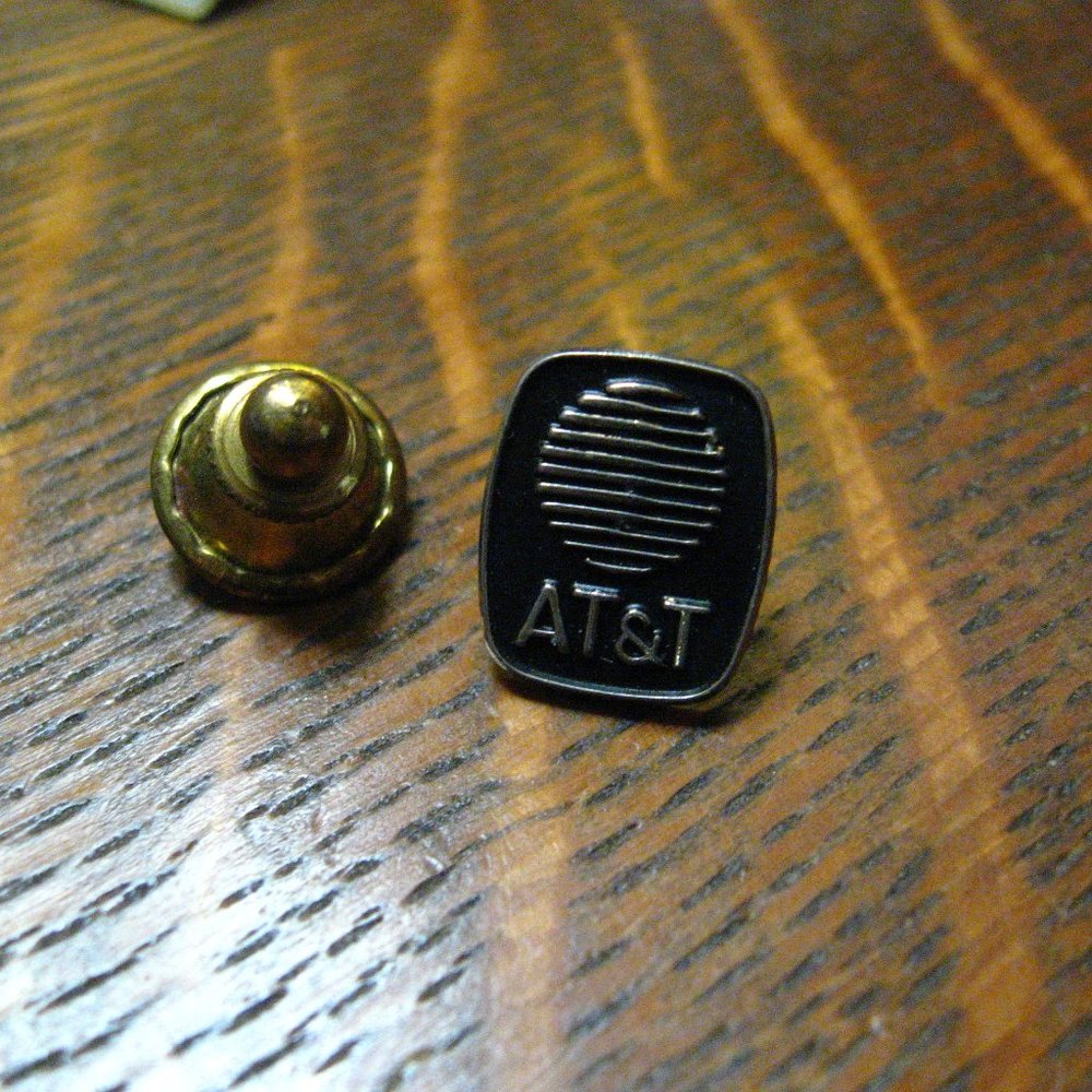 📞 AT&T Company Vintage Lapel Pin Tie Tack